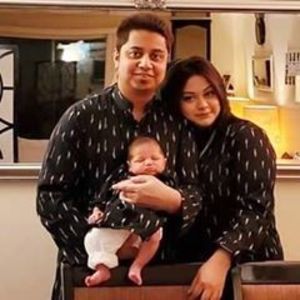 Meet your Posher, Farah faradin